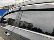 Kia Sportage 2015–2021 Vindafvisere til sideruder med kromliste (4 stk., Niken) foto 2