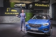 Opel præsenterede sin første hybridbil foto 1