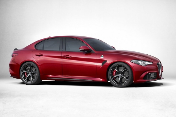 Italiensk karisma i sedanen Alfa Romeo Giulia