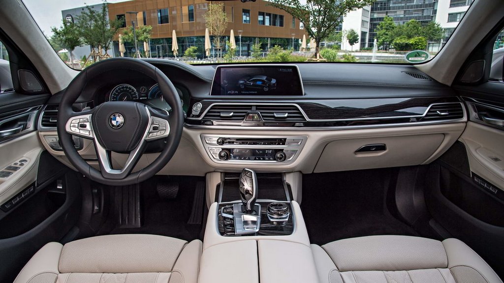 BMW udvider 7-serien med hybridmodeller