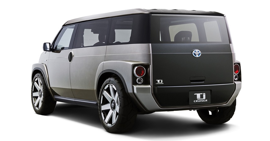 Toyota præsenterede en blanding af SUV og varevogn