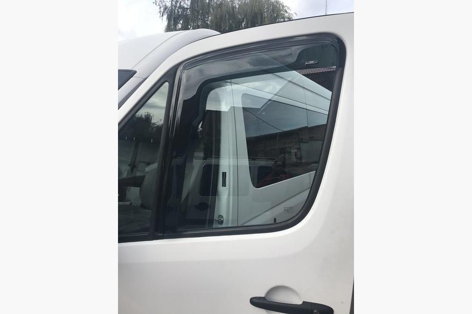 Volkswagen Crafter 2006–2016 Vindafvisere til sideruder (2 stk., HIC) Foto 7