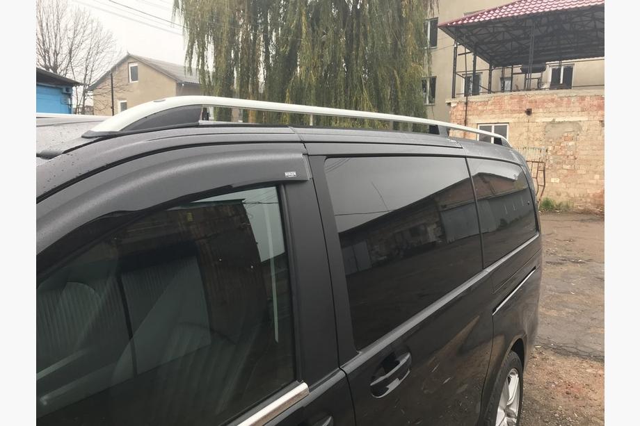 Mercedes Vito W639 2004–2014 Grå tagrælinger Skyport (massivt metal) Lang akselafstand (LONG) Foto 2