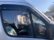 Volkswagen Crafter 2006–2016 Vindafvisere (2 stk., Niken) foto 4