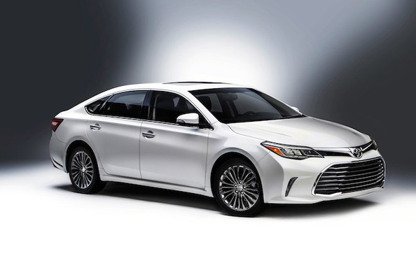 Anmeldelse af flagskibssedanen Toyota Avalon