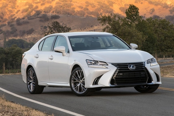 Anmeldelse af sedanen Lexus GS
