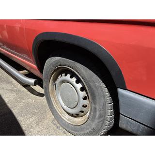 Hjulbuekanter (4 stk., sorte) Mercedes Vito W638 1996–2003 foto 1