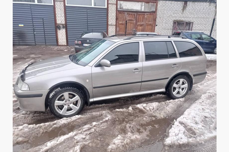 Skoda Octavia I Tour A4 1996–2010 Hjulbuekanter (4 stk., sorte) Metal Foto 6