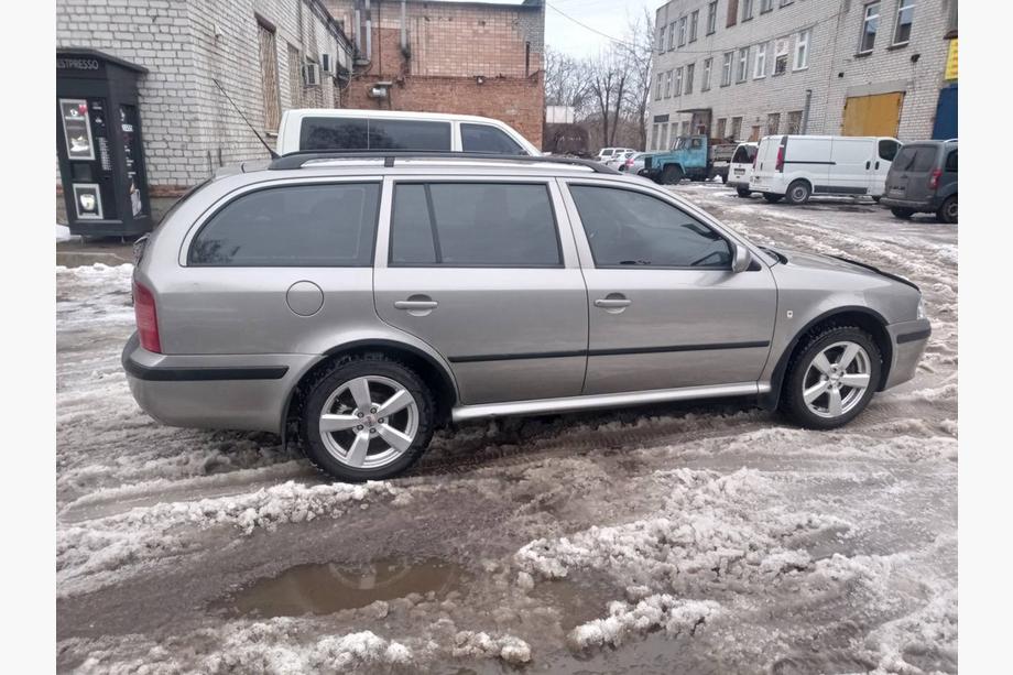 Skoda Octavia I Tour A4 1996–2010 Hjulbuekanter (4 stk., sorte) Metal Foto 7
