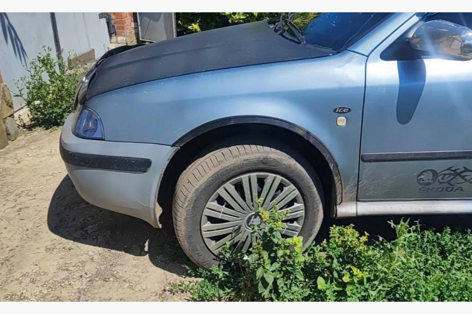 Skoda Octavia I Tour A4 1996–2010 Hjulbuekanter (4 stk., sorte) ABS-plast Image