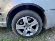 Skoda Superb 2001–2009 Hjulbuekanter (4 stk., sorte) foto 5