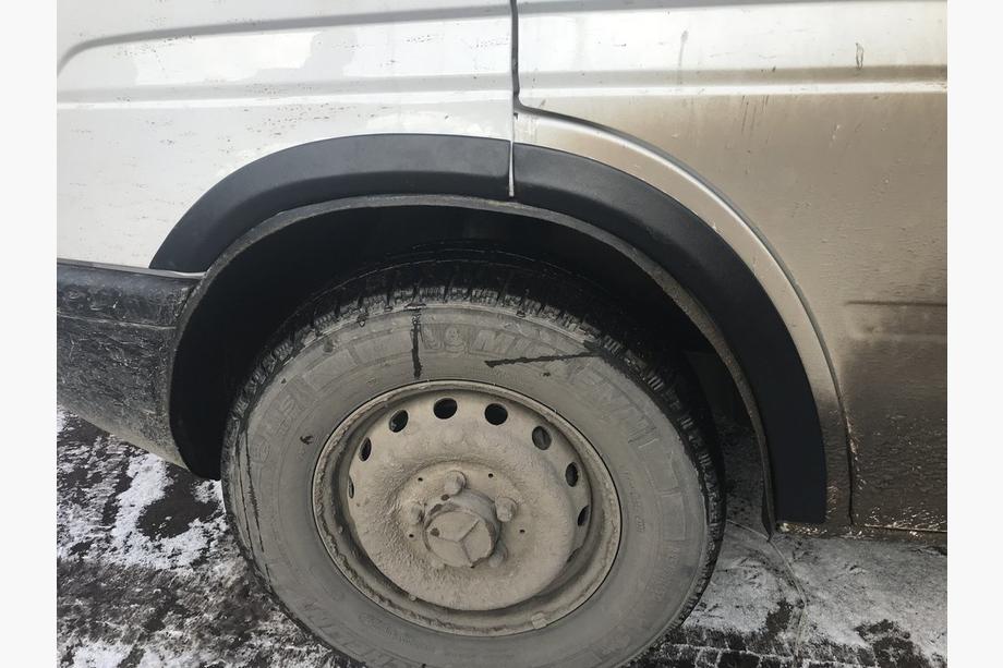 Volkswagen LT 1995–2006 Skærmkantslister (6 stk., sorte) Foto 4