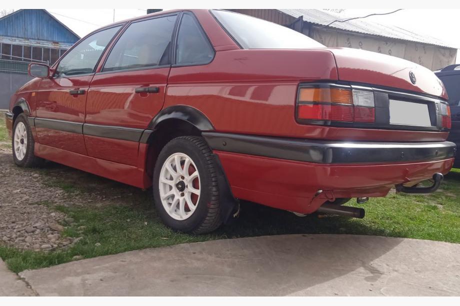 Volkswagen Passat B4 1993–1996 Hjulbuekanter (4 stk., sorte) Foto 6