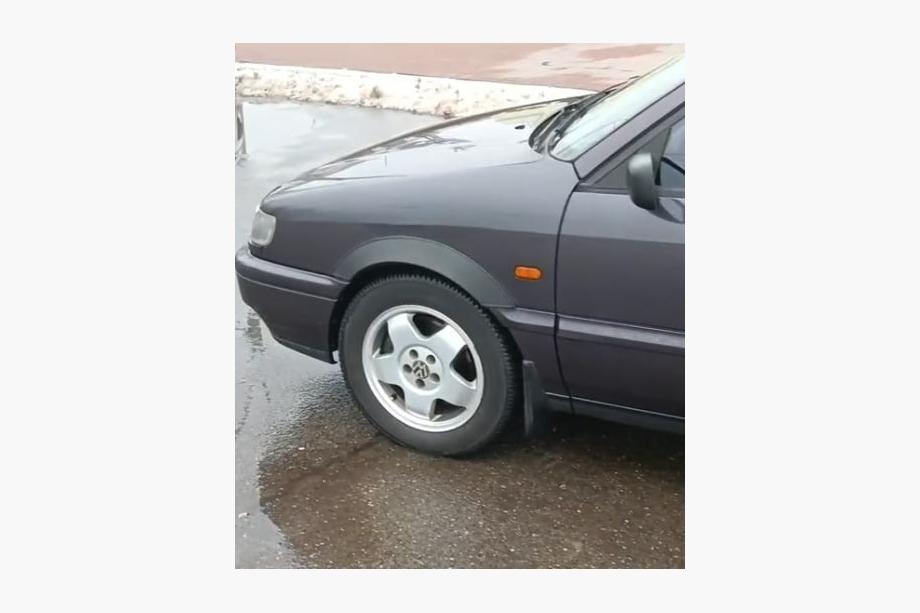 Volkswagen Passat B4 1993–1996 Hjulbuekanter (4 stk., sorte) Foto 3