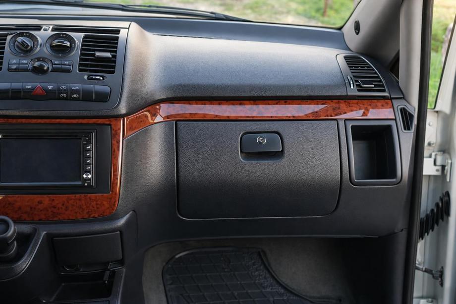 Mercedes Vito W639 2004–2014 Instrumentbrætlister (Meric, striber) Image