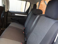 Toyota Hilux 2015– Sædeovertræk (stof, Classik) foto 2