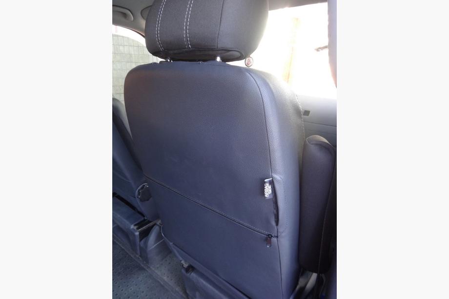 Volkswagen T5 Caravelle 2004–2010 Sædeovertræk i kunstlæder og stof (Premium) Foto 10
