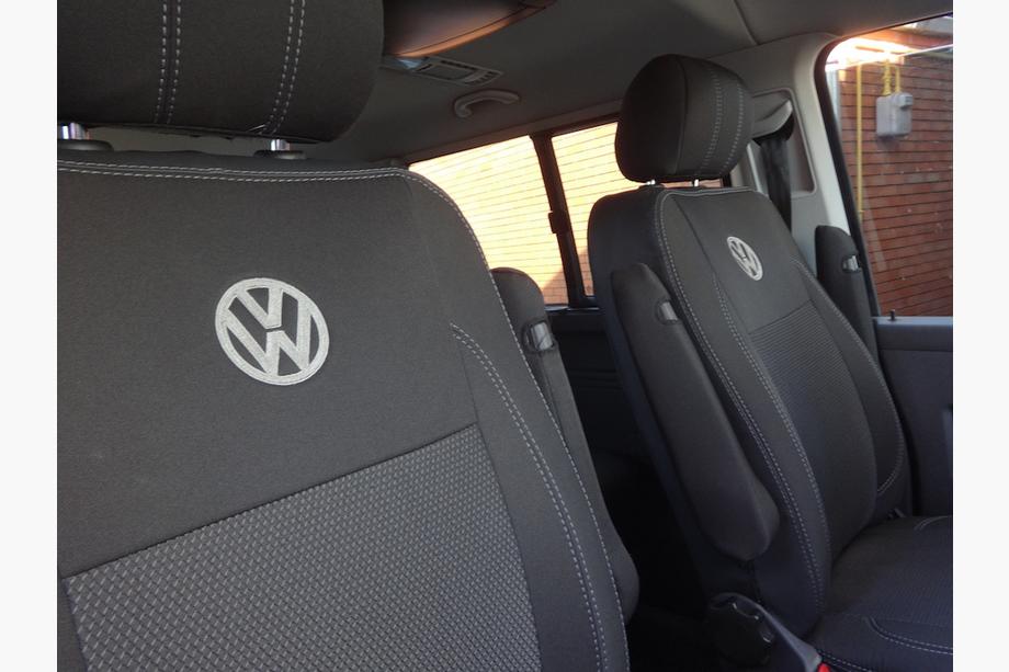 Volkswagen T5 Caravelle 2004–2010 Sædeovertræk i kunstlæder og stof (Premium) Foto 12