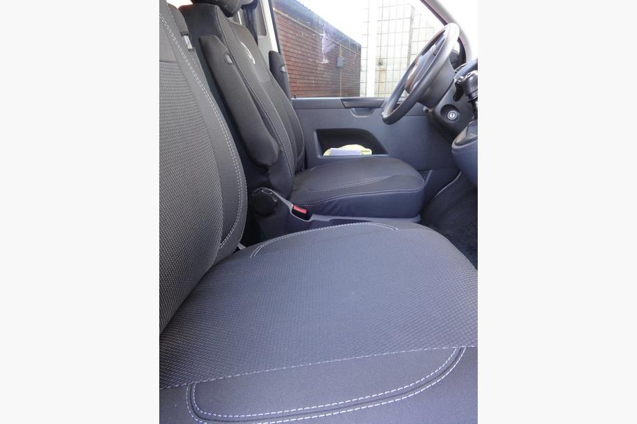 Volkswagen T5 2010–2015 Sædeovertræk (kunstlæder↗stof, Premium) Komplet kabinesæt ↗ forsæder (2↗1) Foto 10