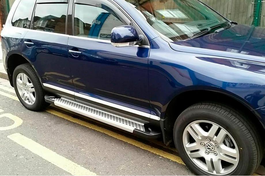 Volkswagen Touareg 2002–2010 Sidetrin Allmond Grey (2 stk., aluminium) Image