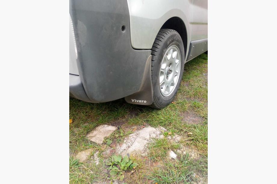 Opel Vivaro 2001–2015 Bageste stænklapper (sæt) Image