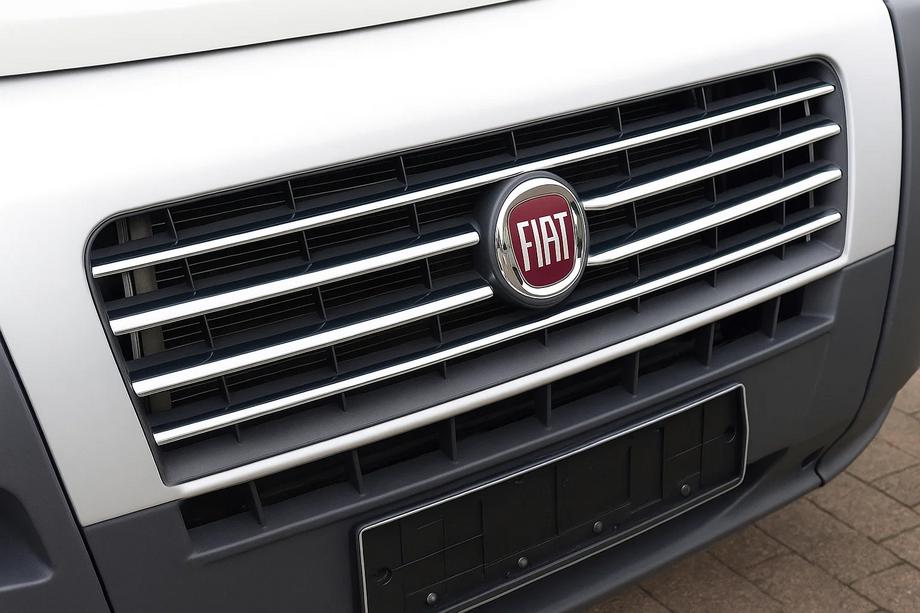 Fiat Ducato 2006–2025 Krom pyntelister til kølergrill 2006-2014 (6 stk., rustfrit stål) Foto 1