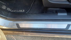 Suzuki SX4 2006–2013 Krom dørtrinslister (4 stk.) foto 1