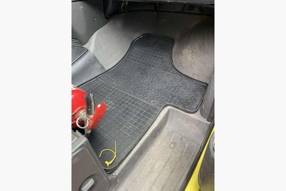 Mercedes Vito W639 2004–2014 Gummimåtter til kabinen (3 stk., Polytep) Foto 2