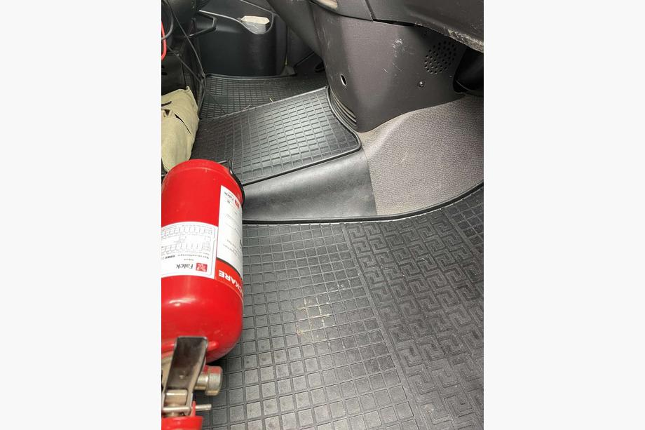 Mercedes Vito W639 2004–2014 Gummimåtter til kabinen (3 stk., Polytep) Foto 3