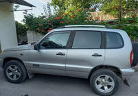 Chevrolet Niva 1998–2020 Tagrælinger i krom foto 2