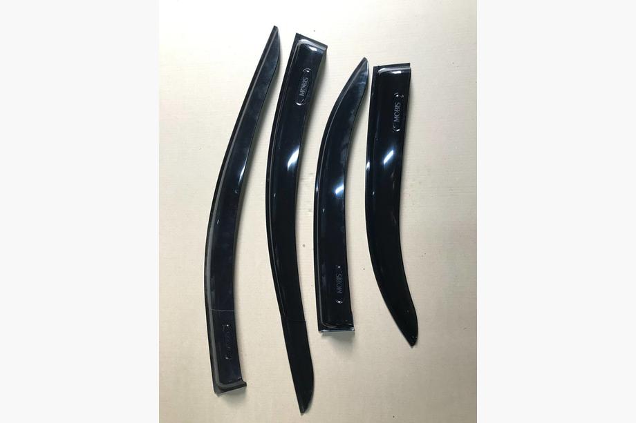 Kia Sorento I BL 2002–2009 NEDSAT! Vindafvisere til sideruder (4 stk., Mobis) Image
