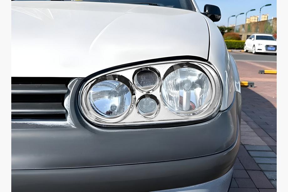 Volkswagen Golf 4 1997–2006 Krom forlygterammer V1 (2 stk., plast) Image