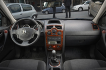 Renault Megane II 2004–2009 Instrumentbordbeklædningssæt 17 dele (Meric, Tyrkiet) Titan foto 1