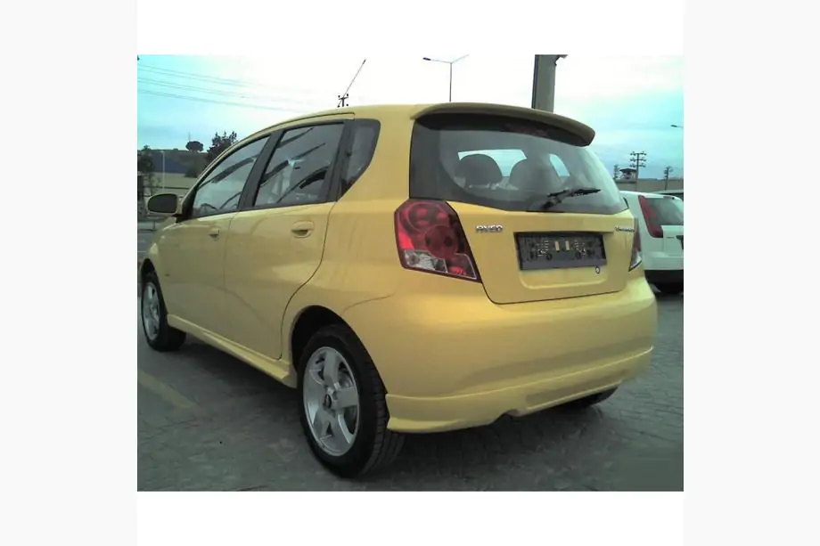 Chevrolet Aveo T200 2002–2008 Bagkofangerbeklædning (til lakering) Image