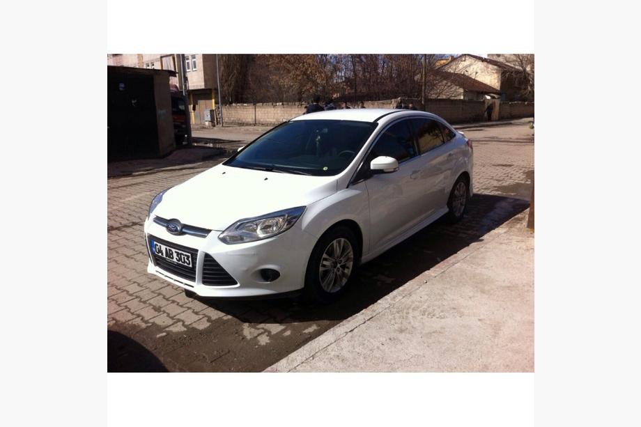 Ford Focus III 2011–2017 Sideskørter Sedan 2011-2015 (til lakering) Foto 2