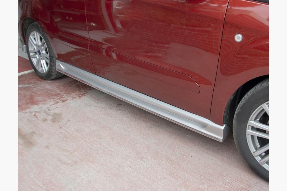 Ford Courier 2014–2023 Sideskørter (til lakering) Image