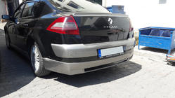 Renault Megane II 2004–2009 Bagkofanger påsats (til lakering) foto 2