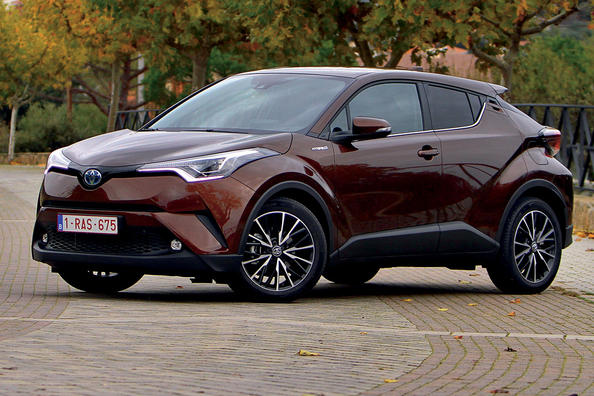 Kompakt urban crossover Toyota C-HR