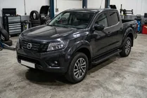 Nissan Navara/NP300 2016– Allmond Black sidetrin (2 stk., aluminium) foto 1
