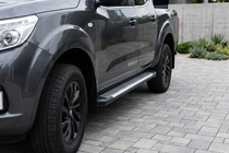 Nissan Navara/NP300 2016– Sidetrin Line (2 stk., alu.) foto 1