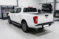Nissan Navara/NP300 2016– Sidettrin Tayga Grey (2 stk., alu.) foto 1