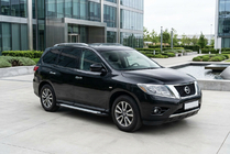 Nissan Pathfinder R52 2012–2021 Sidetrin Allmond Grey (2 stk., aluminium) foto 1