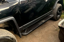 Toyota FJ Cruiser 2006–2022 Allmond Black sidetrin (2 stk., aluminium) foto 1