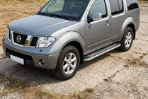 Nissan Pathfinder R51 2005–2014 Sidetrin Maydos V2 (2 stk., aluminium ↗ rustfrit stål) foto 1