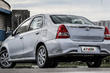Anmeldelse af den budgetvenlige sedan Toyota Etios foto 5