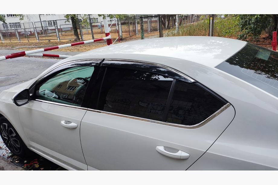 Skoda Octavia III A7 2013–2019 Vindafvisere til LiftBack med kromliste (4 stk., Niken) Image