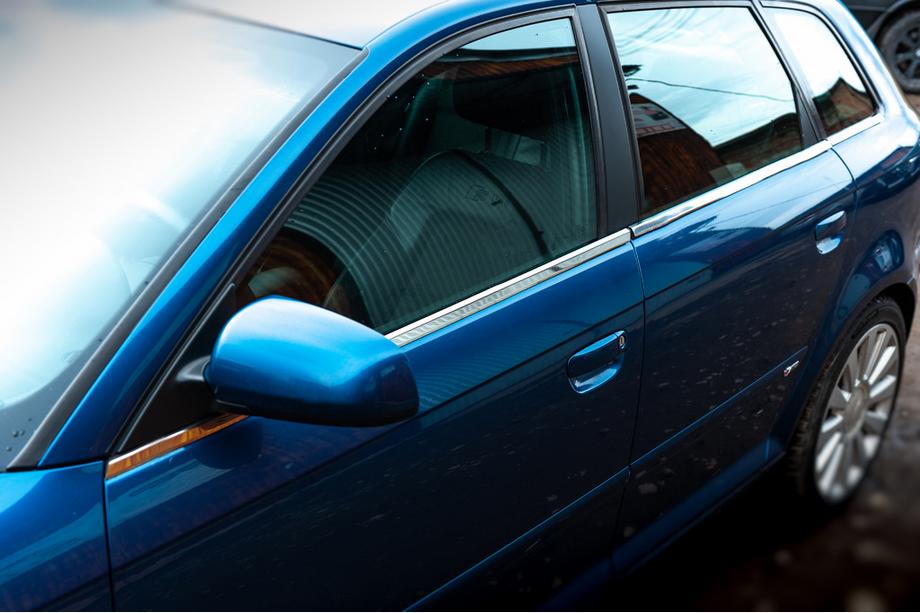 Audi A3 2003–2012 Nedre vindueslister (rustfrit stål) Image