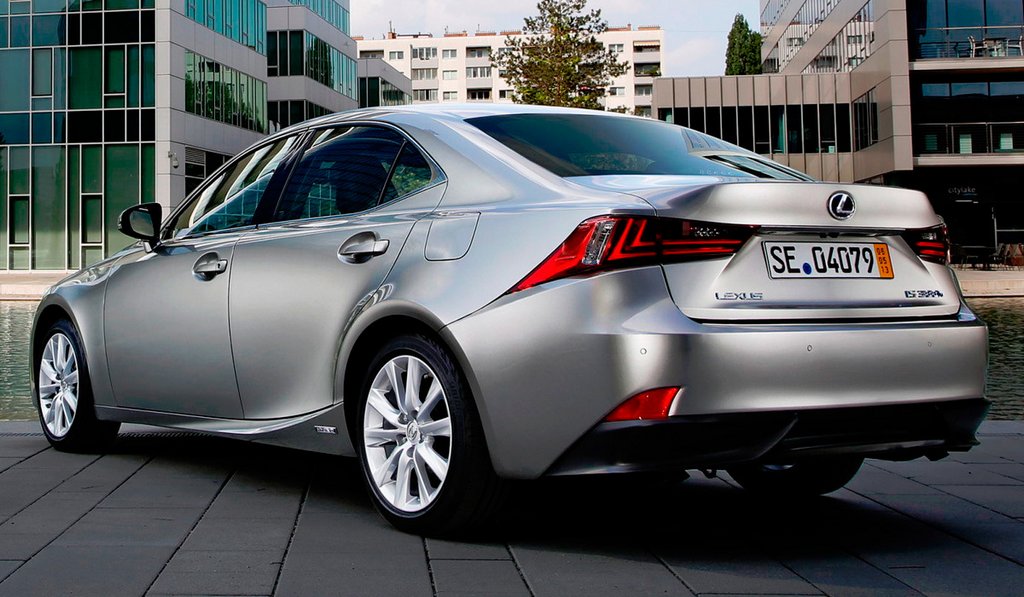 Opdateret Lexus IS sedan