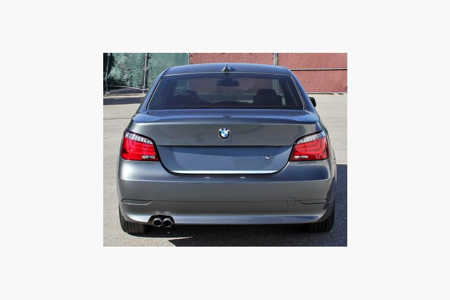 BMW 5-serie E60/E61 2003–2010 Bagagerumskantliste (rustfrit stål) Image