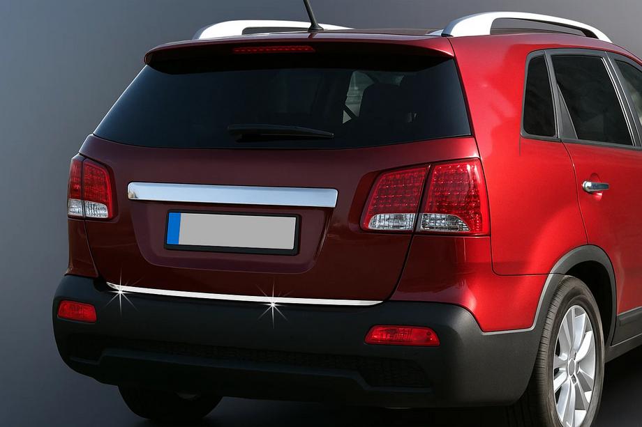 Kia Sorento II XM 2009–2014 Bagagerumskantbeskytter (2009-2013, rustfrit stål) OmsaLine - italiensk rustfrit stål Image